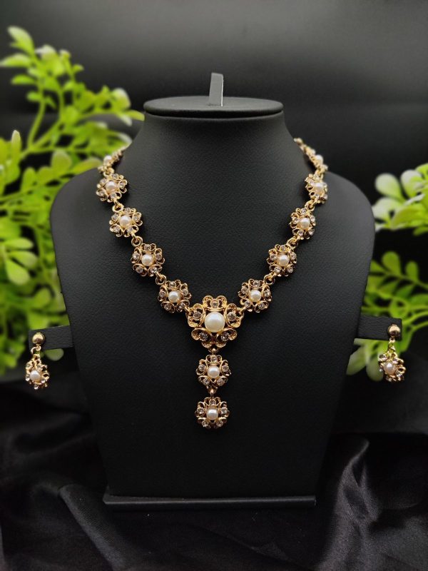 Majestic Pearl Flower Necklace Set 🌸✨ | Best Quality Necklace For Girls & Women | Artificial Jewellery