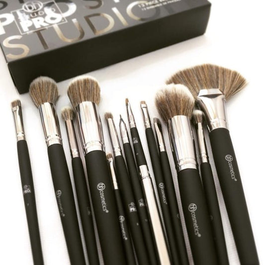 B.H Cosmetics Studio Pro Brush Set OF 13 Beautiful Essential Makeup Brushes.